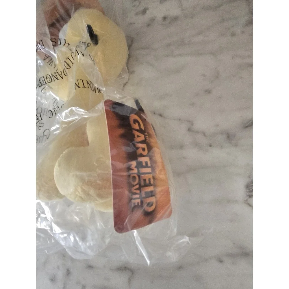 New Garfield The Movie Promo Popcorn Bucket With Garfield & Odie Plush